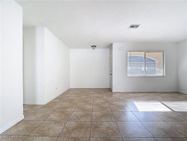 Photo - 1107 Cape Coral Pkwy W
