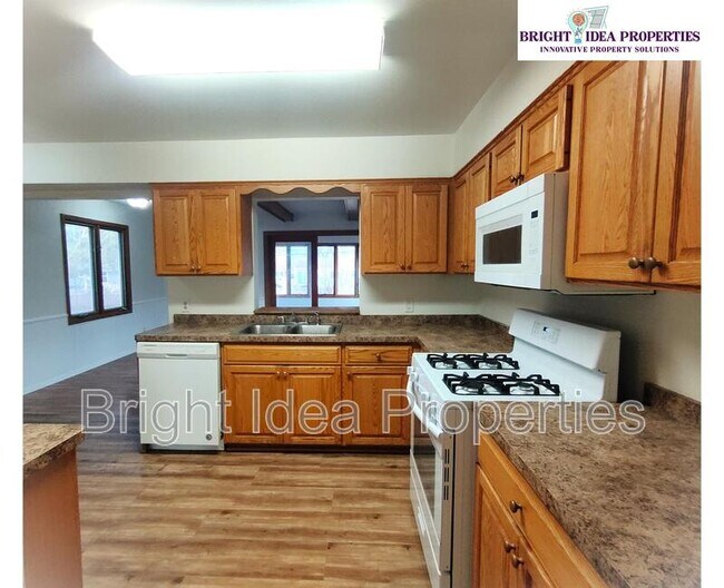 Photo - 4818 Hampshire Ave N