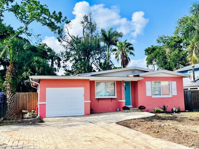 Photo - 5831 27th Ave S Casa