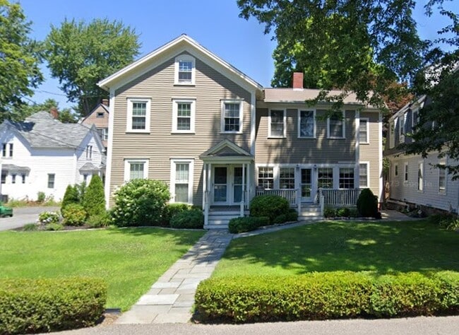 Building Photo - 55 Highland Ave Unit 2 Rental