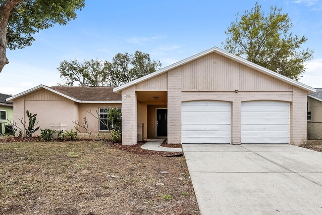 Building Photo - 7220 Bromley Dr