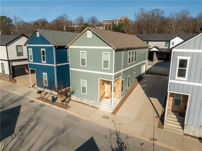 Building Photo - 146 E South St