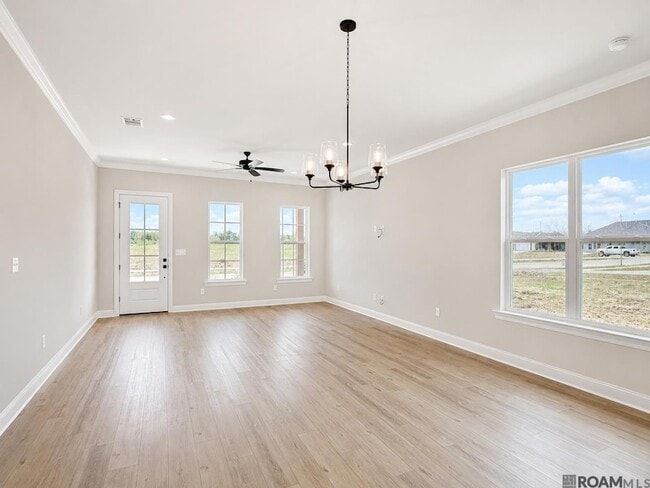 Photo - 7373 Perkins Rd