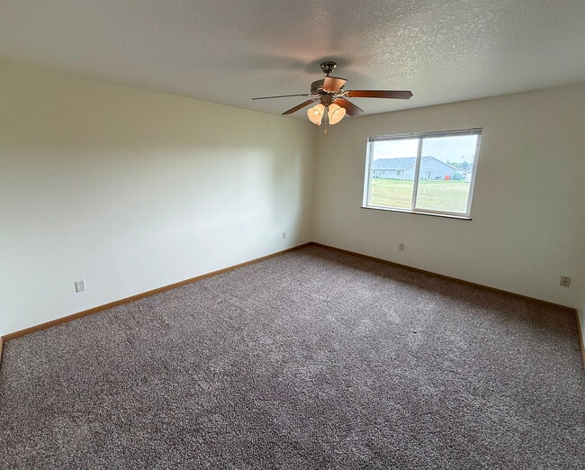 Photo - 13583 42nd Ave