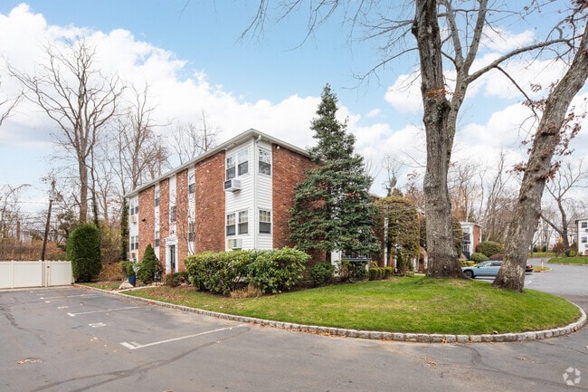 Photo - Kings Wood Community