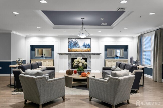 Photo - 325 Regency Pl