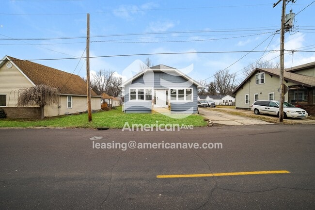 Photo - 1417 Willow St