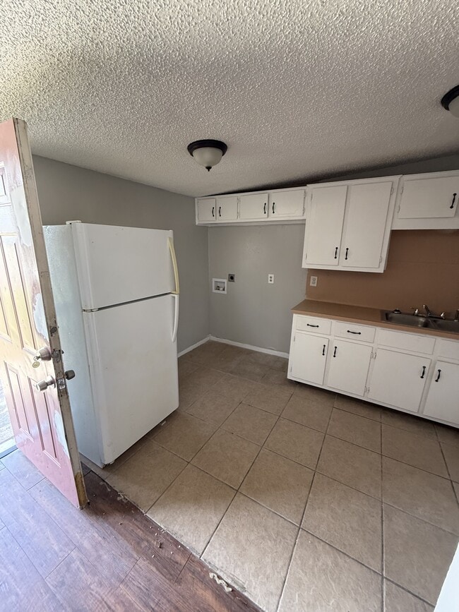 Photo - 504 Rhode Island St