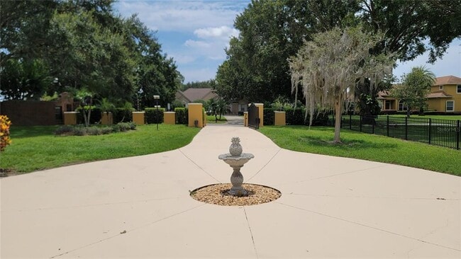 13503 Lake Cawood Dr