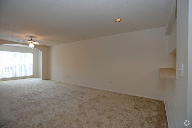 Monterey Lakes Apartments