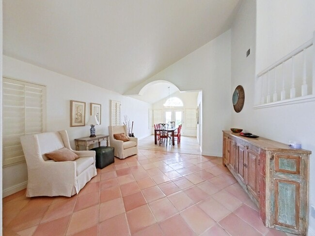 1014 Calle Venezia