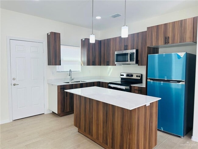 3009 W Driftwood St Unit 1