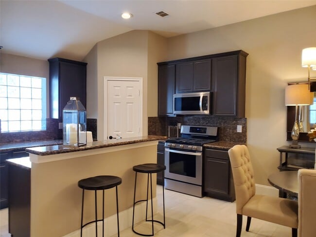 Photo - 15939 Cottage Ivy Cir