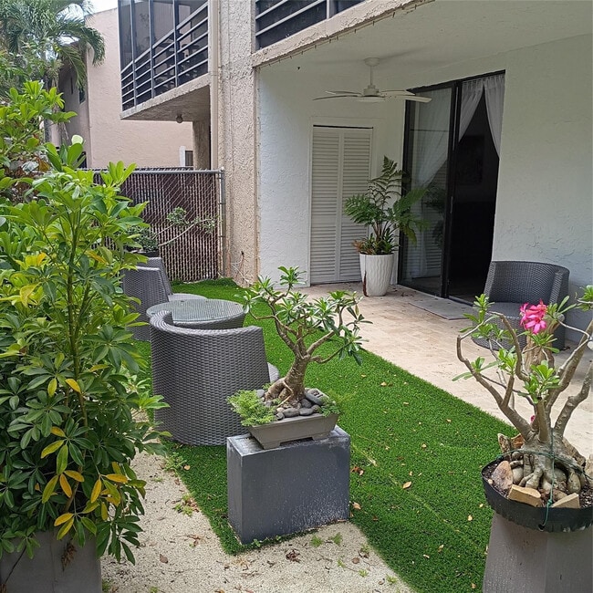 Photo - 3351 NW 85th Ave Unidad 118