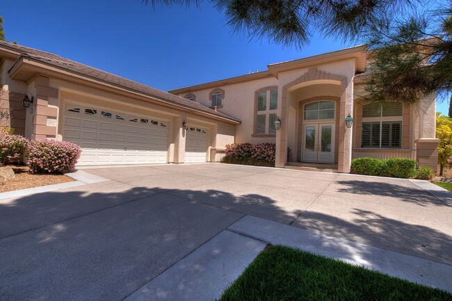 4 BEDROOM 4.5 BATH IN GUARD GATED COMMUNIT... - 4 BEDROOM 4.5 BATH IN GUARD GATED COMMUNIT... Casa