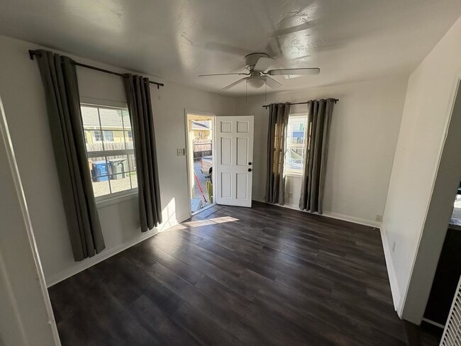 Photo - Clean, 1 bedroom, 1-bath w/bonus room/bdrm rental located off Ventura Ave