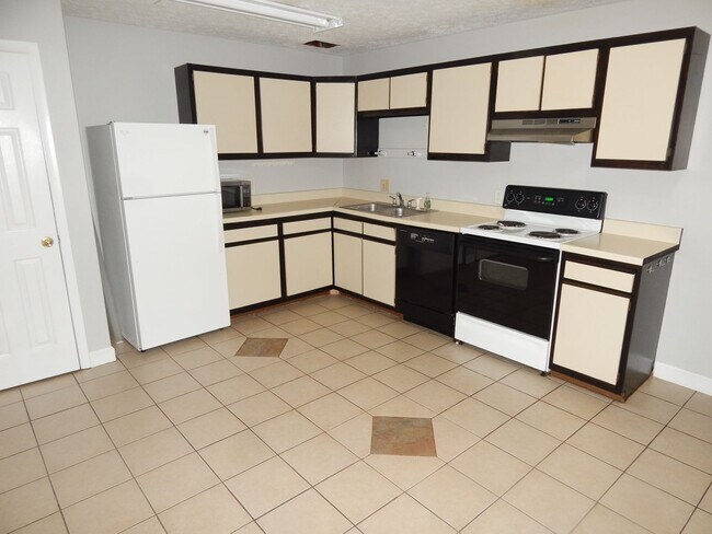 Photo - 136 Clover Valley Cir Unidad 136