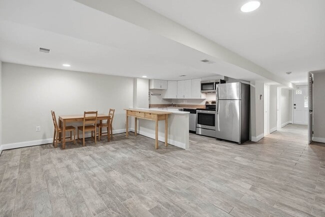 Building Photo - 214 RIA Unit 214 RIA #LL