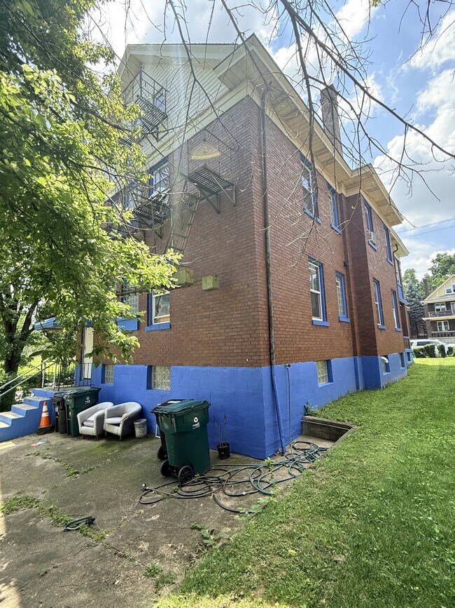 860 Blair Ave Unit 2