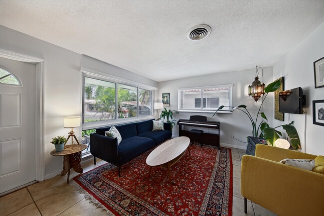 Photo - 441 SE 1st Ave