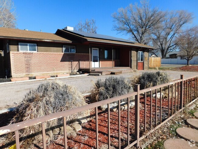 Building Photo - Corner Lot in Fruita Rental