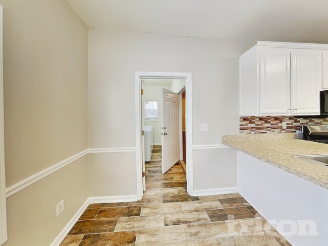 Photo - 12264 Crestwood Ct