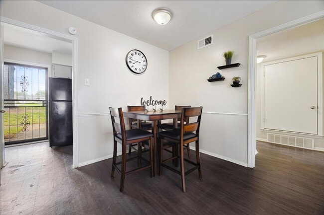 Graceland Pointe Apartments