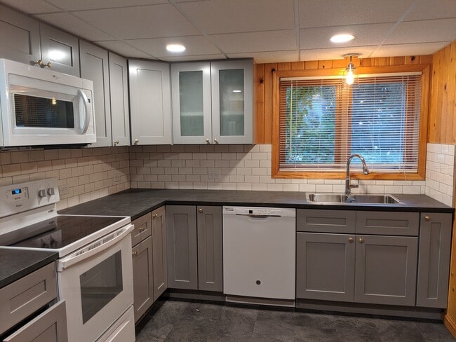 Photo - 2739 Leyland Trail