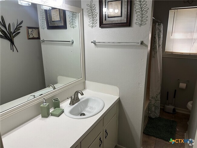 Building Photo - 3006 Persimmon Dr Rental