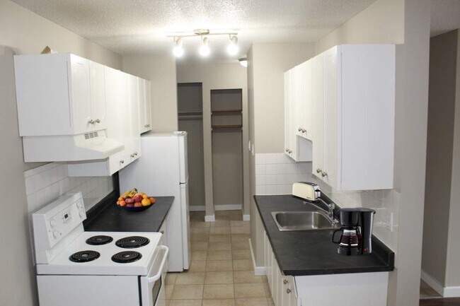 Photo - King Edward Apartments