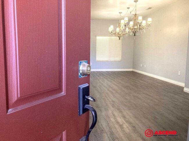 Photo - Beautiful 4 Bedroom Home in the Southwest!