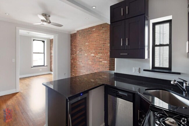 Building Photo - 248 Mott St Unit 17 Rental