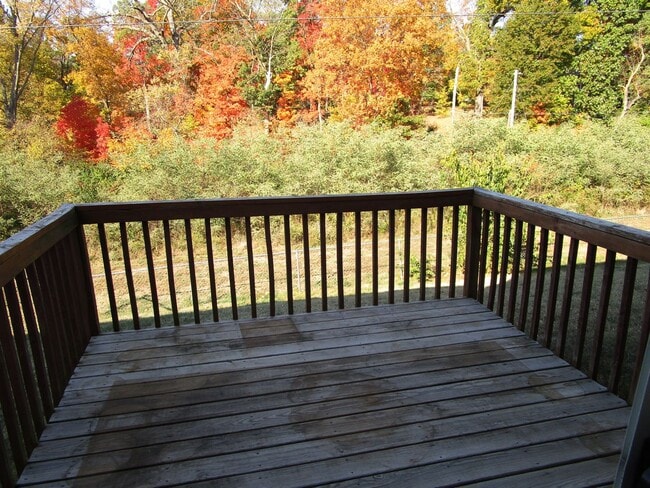 Photo - 707-707 Glenstone Dr Unit 705 Glenstone Drive