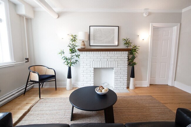 1BDR - Living Room - 195 Cathedral Apartment