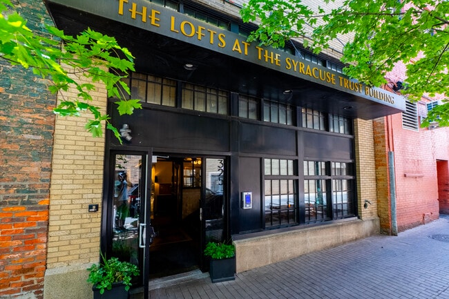 Photo - 325 S Salina St Unidad Floor 2