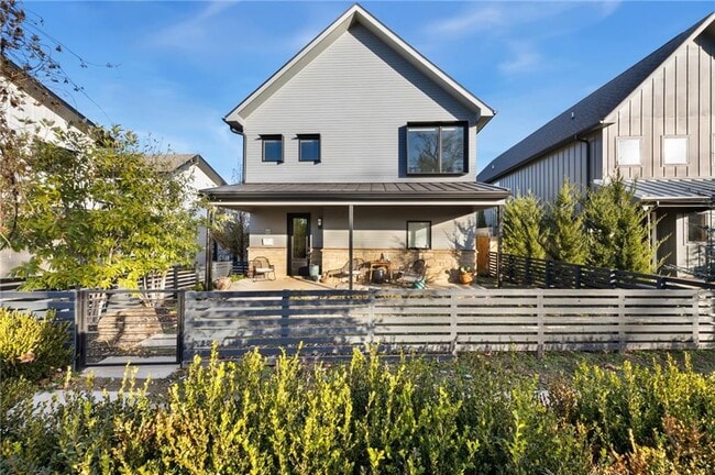 Building Photo - 632 Bella Vista Rd