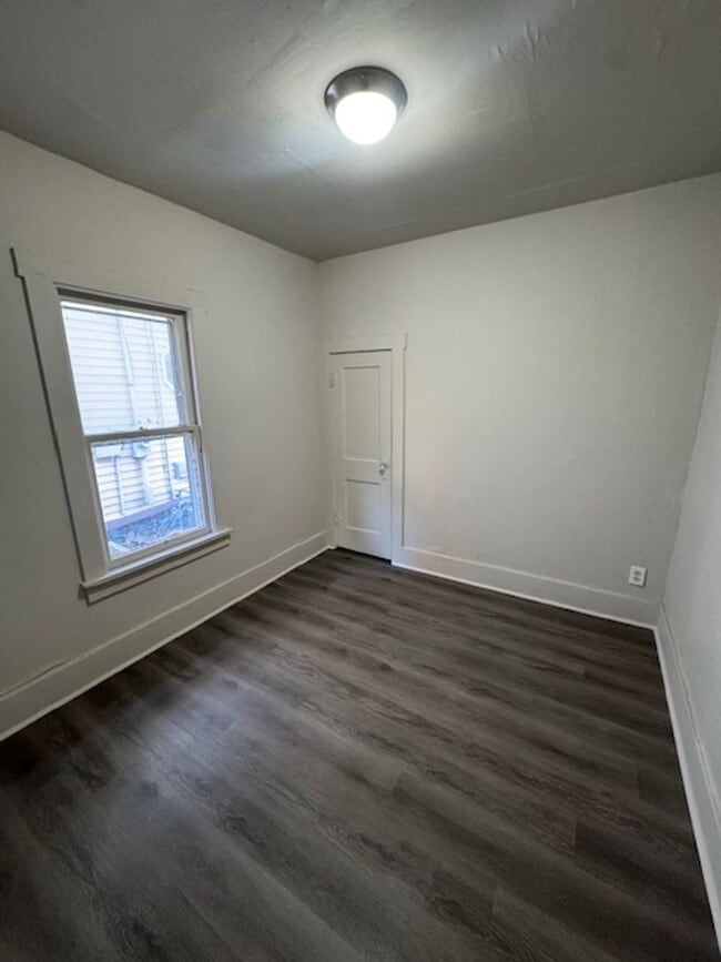 Photo - 1410 W 4th St