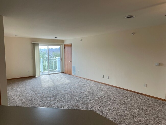 Photo - Door Creek Apartments