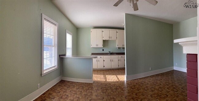 Photo - 2126 Ave K