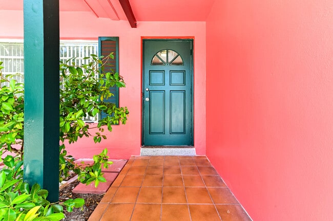 Photo - 713 NE 17th Terrace