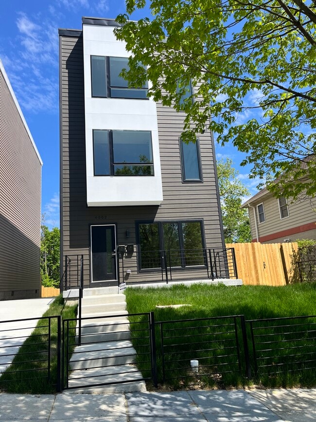 Photo - 4002 D St SE Unit 1