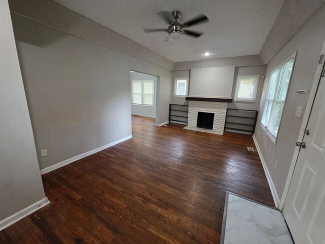 Photo - 3 Bedroom Home Near Zoo & Parks!
