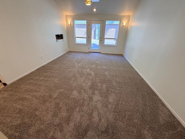 Photo - 9938 SW Terwilliger Blvd Unit A - MAIN HOUSE