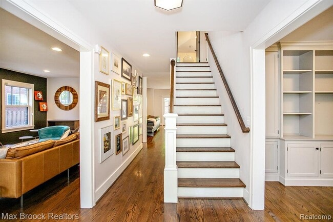 Photo - 26387 Dundee Rd