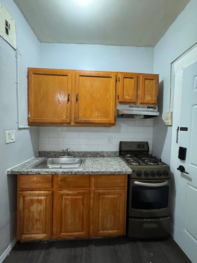 Photo - 112 Corbin Ave Apartamentos Unidad 101