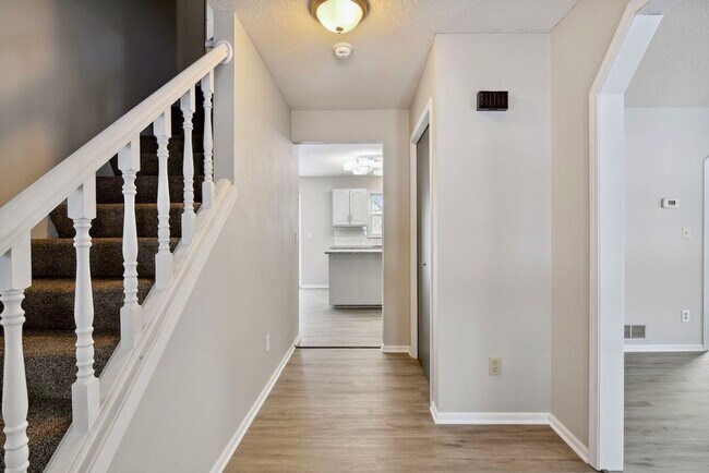 Photo - Lovely 4BR 4BA Home in the Best Neighborho...