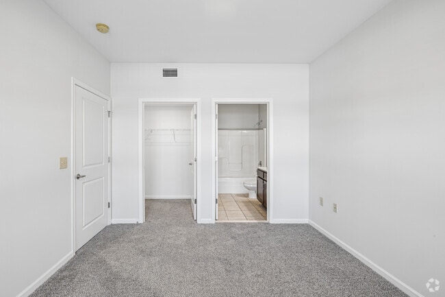 Silverton - 2BR, 2BA - 1,114SF - Primary Bedroom