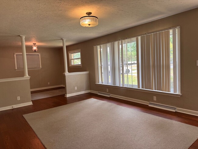 Photo - 2 BED, 2 BATH BRICK HOME LOCATED IN ASHEBORO!