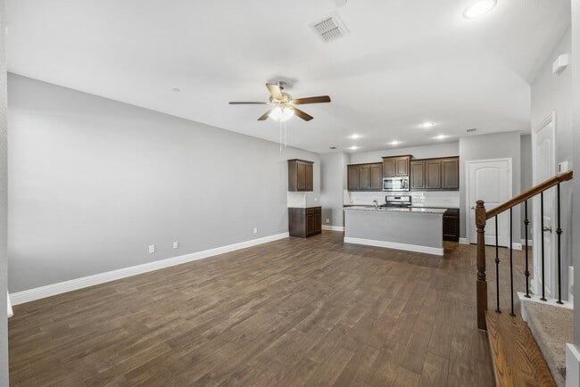 Photo - 5556 Kilmer Dr