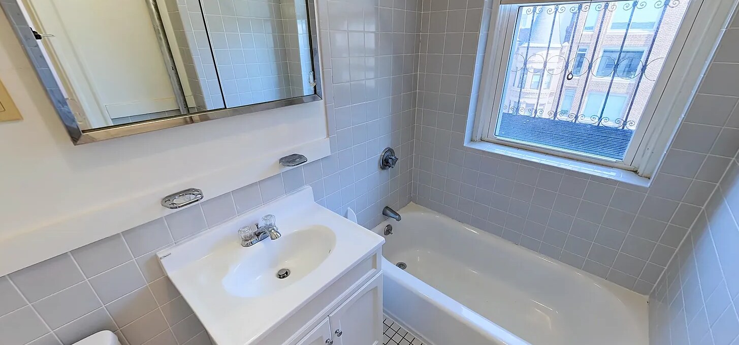 *Las imágenes son muestras representativas de la unidad anunciada. En algunos casos, las unidades reales que visita... - 73 Westland Ave Unidad A2